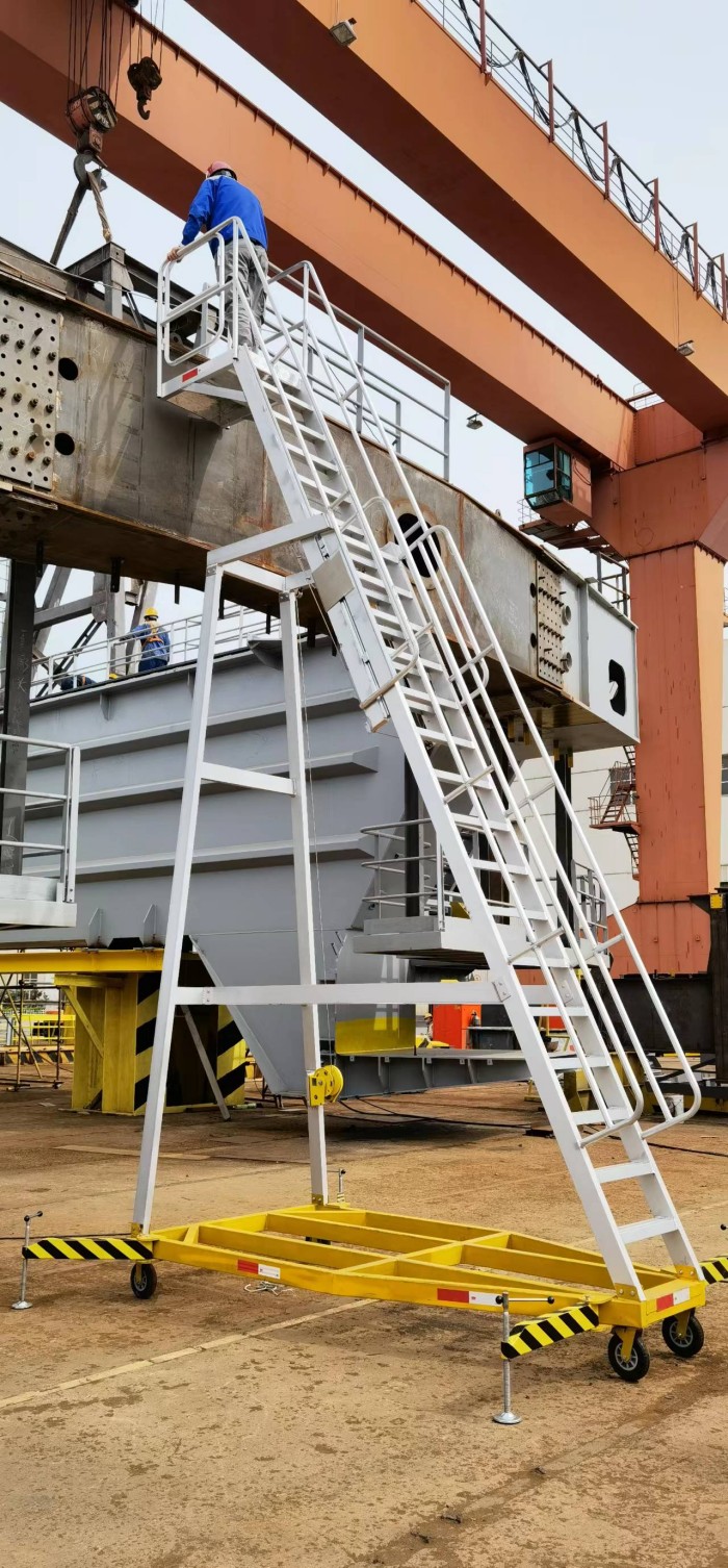 手摇升降登高梯详情4.jpg